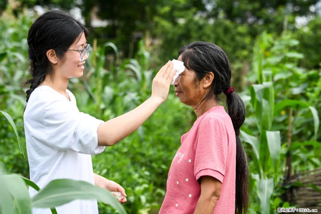 全网追的“扁担女孩”，找了一份暑假工，时薪12元 - 红河生活资讯 - 红河28生活网 honghe.28life.com