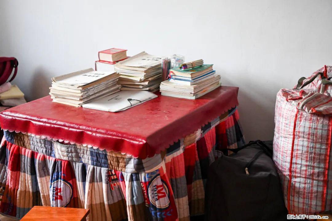 全网追的“扁担女孩”，找了一份暑假工，时薪12元 - 红河生活资讯 - 红河28生活网 honghe.28life.com